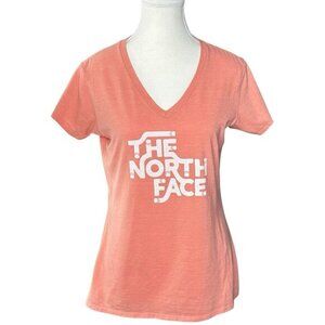 The North Face Womens Slim Fit V-Neck Graphic T-Shirt Clay Pink Medium AXT4395